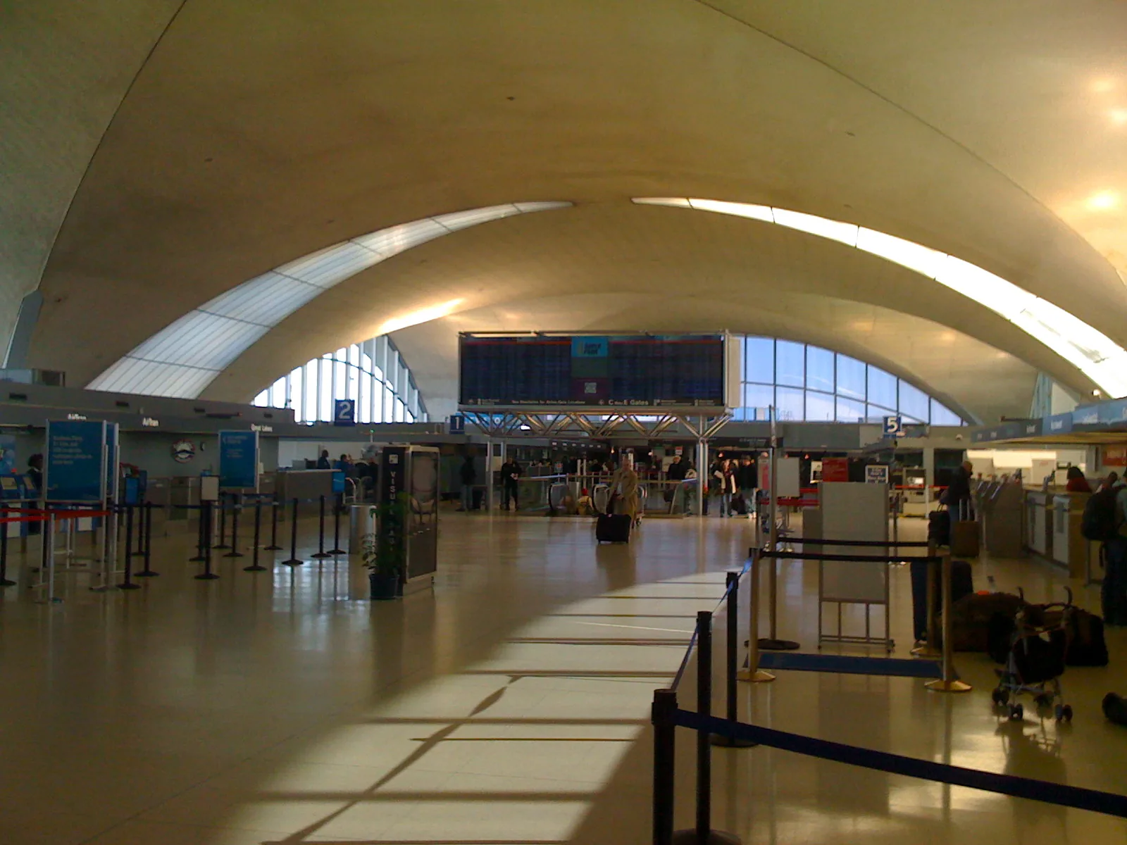 The barrel-vaulted main terminal at St. Louis Lambert.