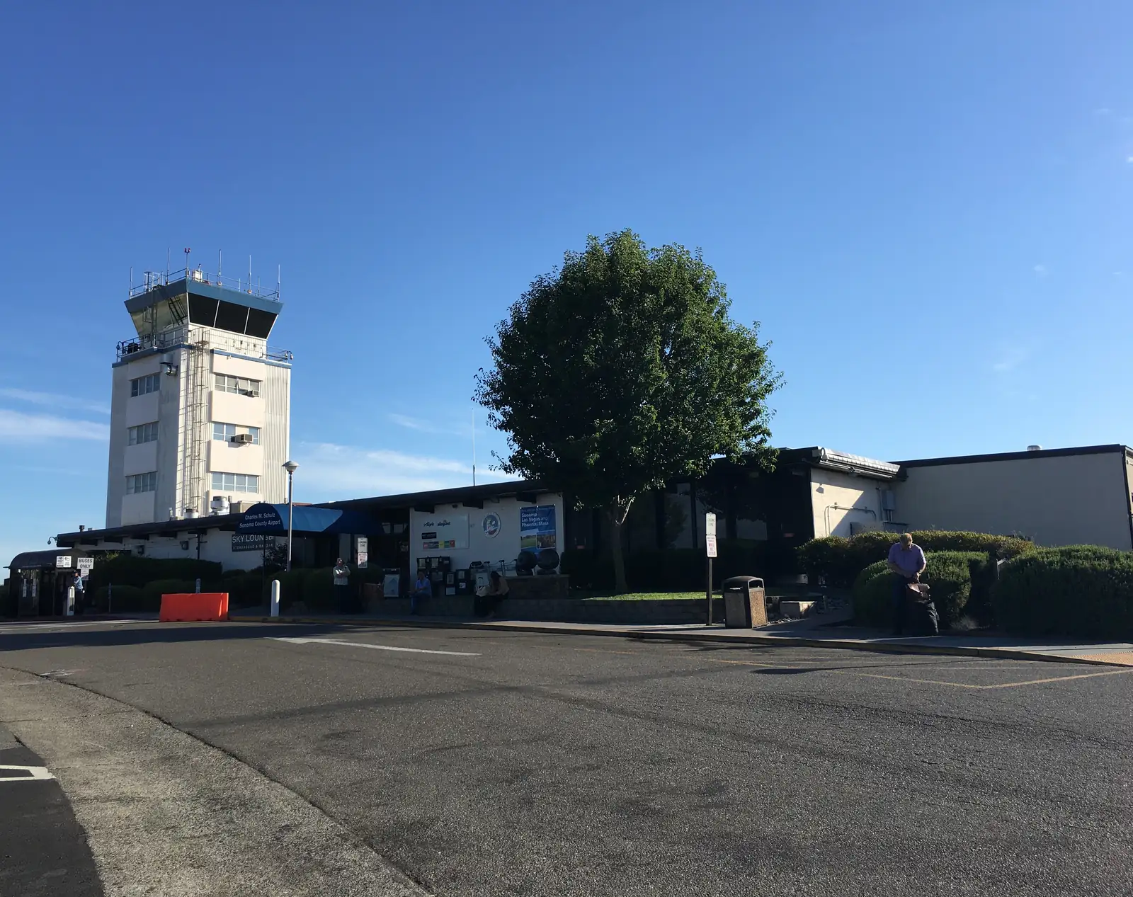 The terminal and control tower at Charles M. Schulz Sonoma County Airport.