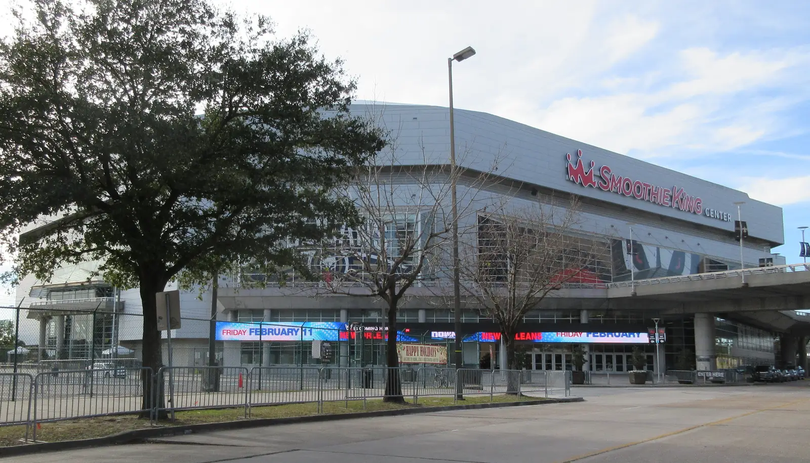 The front of the Smoothie King Center in New Orleans